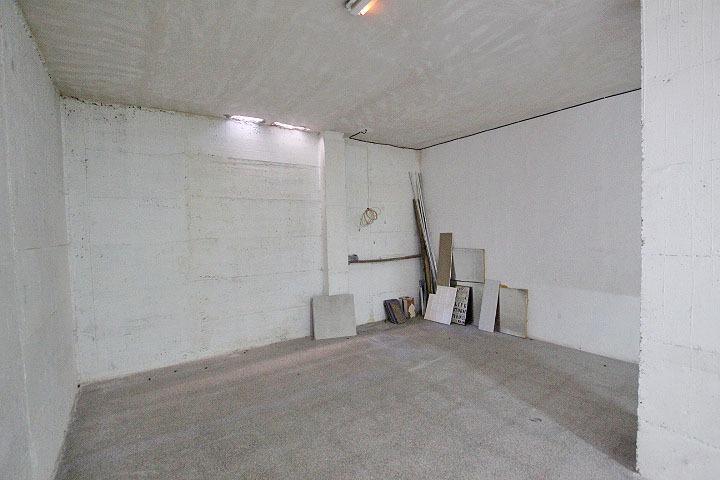 Kitchen in commercial for sale in Guardamar del Segura