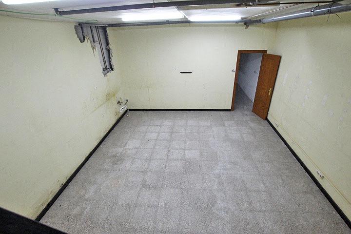 Bedroom in commercial for sale in Guardamar del Segura