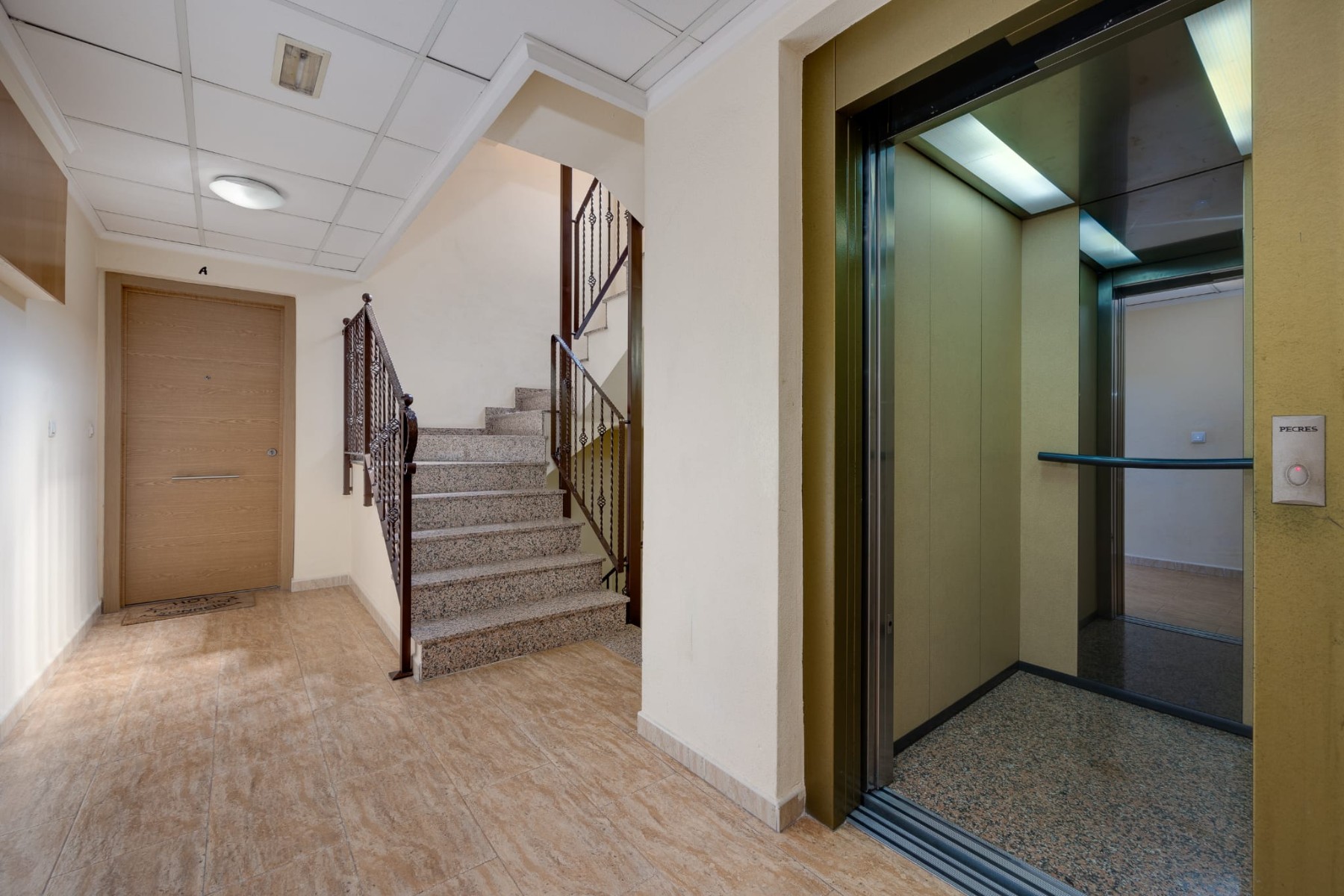 Terrace in apartment for sale in Jacarilla