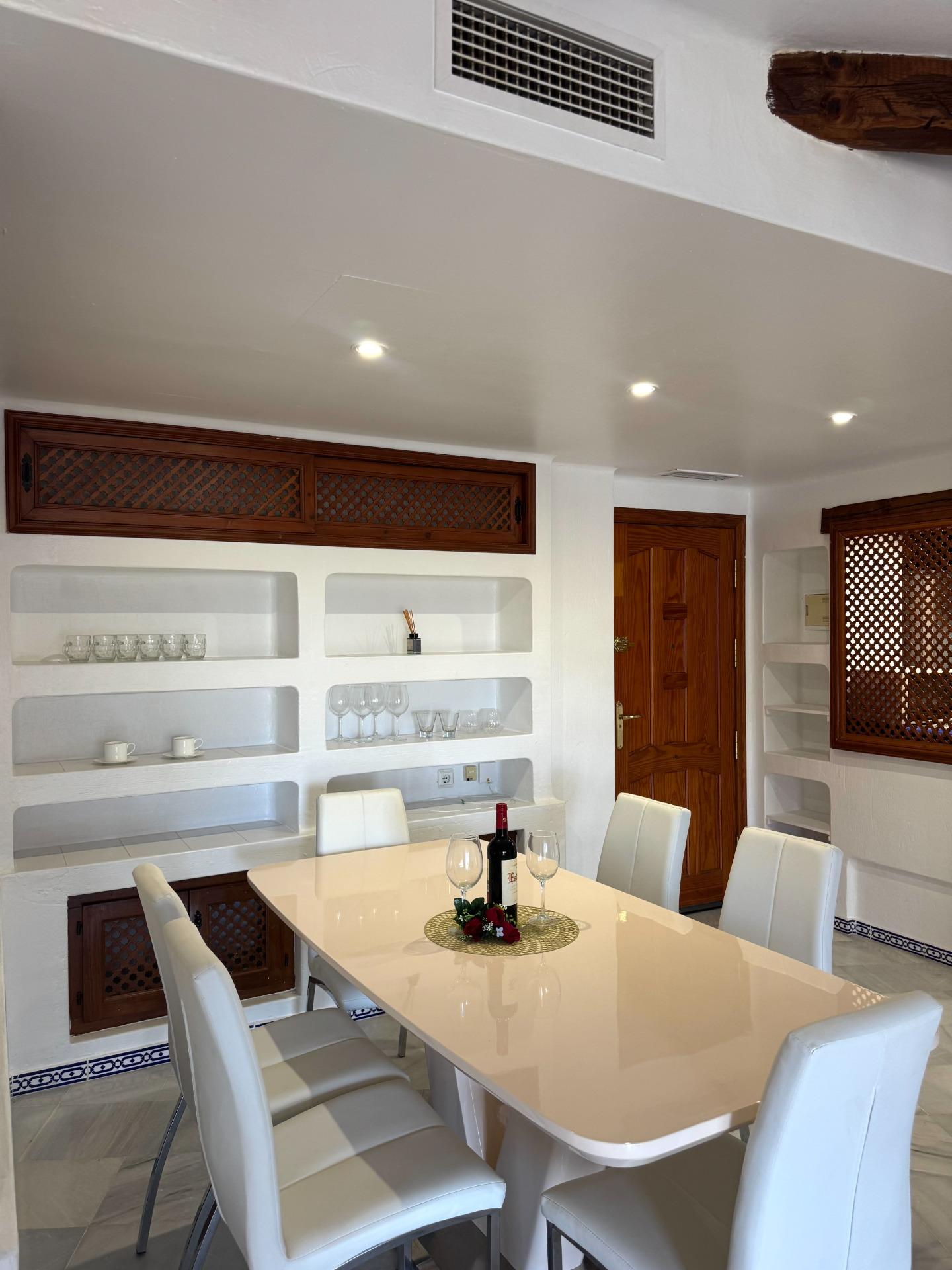 Dining area in penthouse for sale in Torrevieja