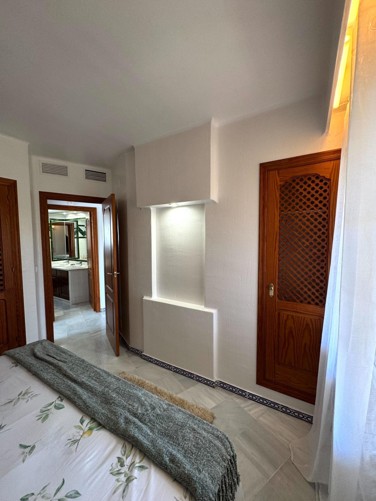 Bathroom in penthouse for sale in Torrevieja