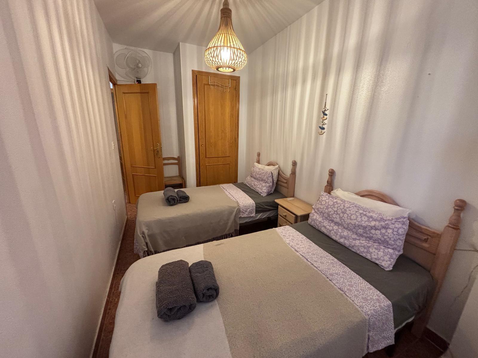 Bedrooms: 3, Bathrooms: 1, Apartment in Torrevieja, Alicante, Spain
