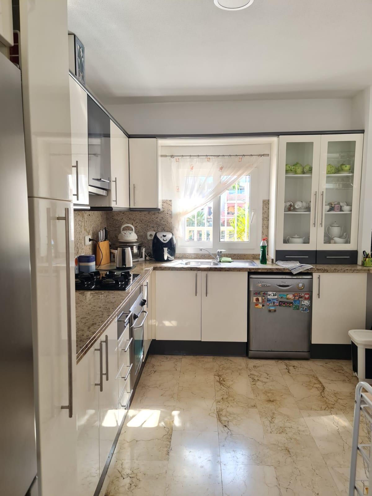 Dining area in villa for sale in Orihuela Costa