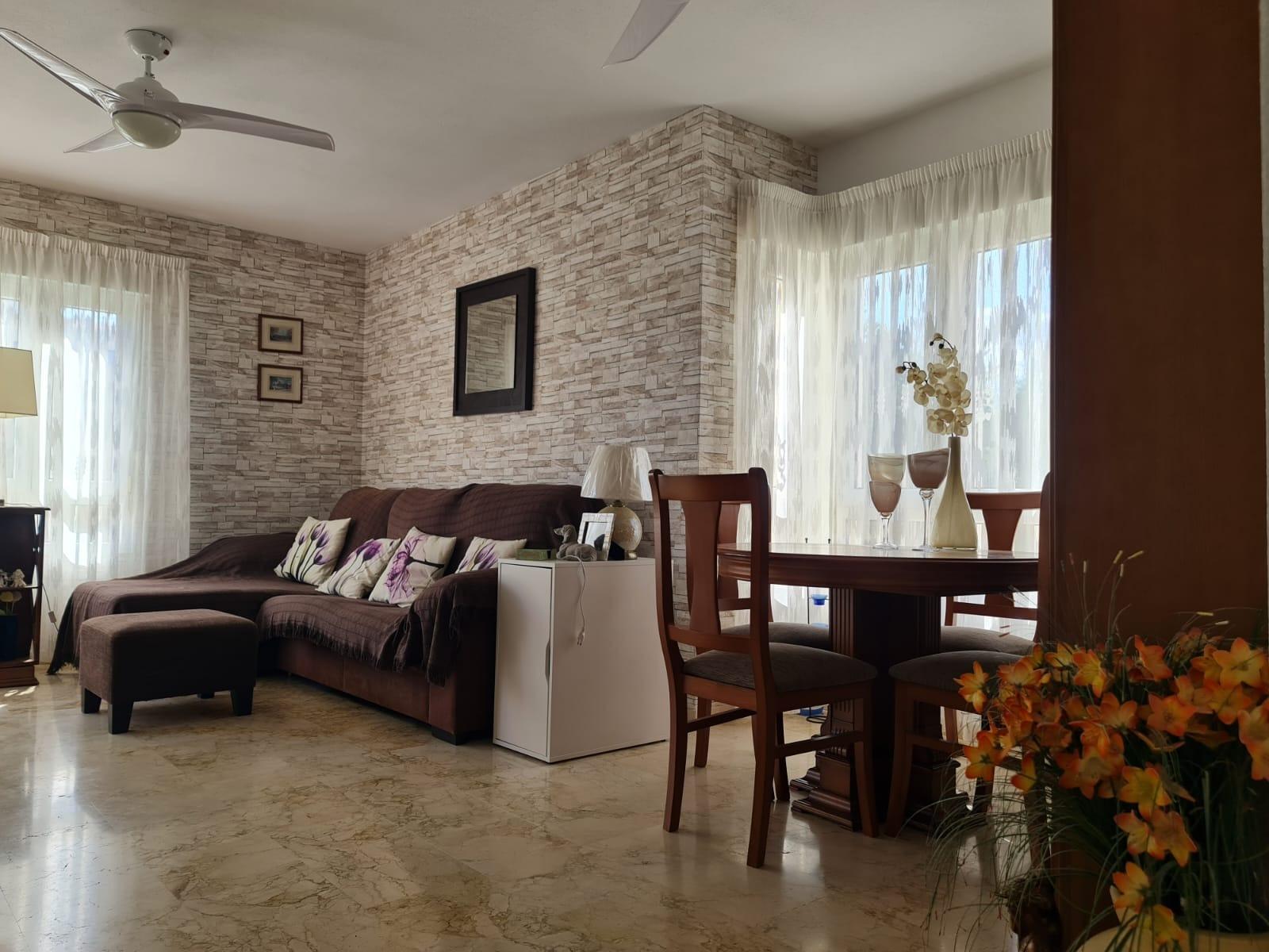 Bedrooms: 3, Bathrooms: 2, Villa in Orihuela Costa, Alicante, Spain