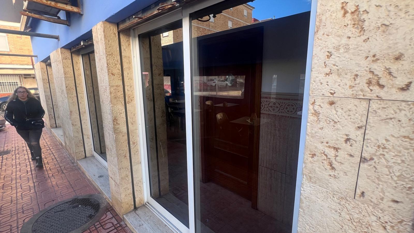 Kitchen in commercial for sale in Torrevieja