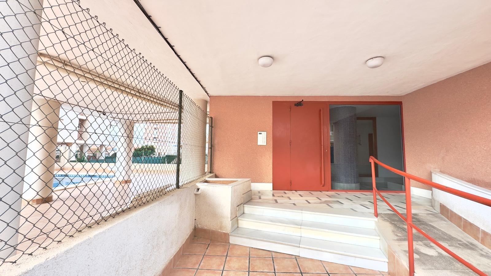 Master bedroom in apartment for sale in Torrevieja