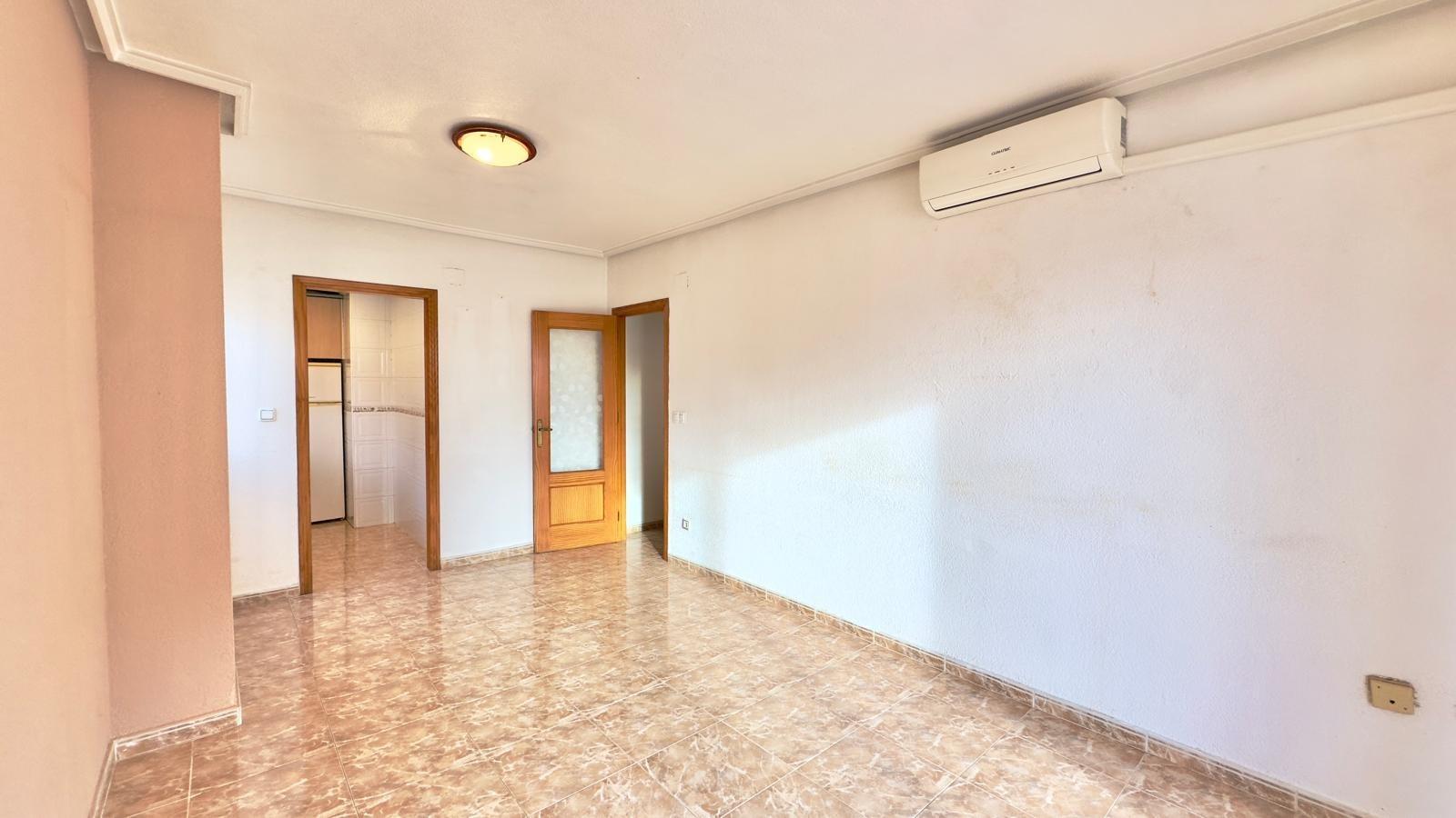Terrace in apartment for sale in Torrevieja
