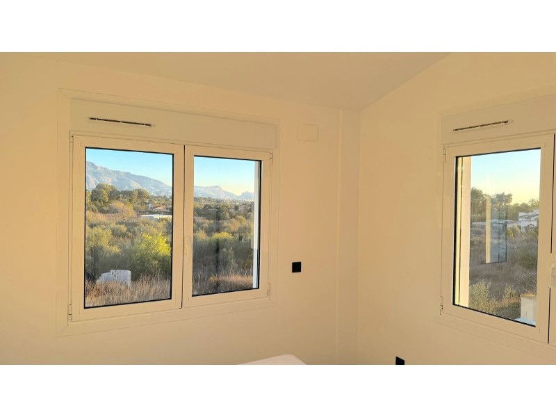 Bathroom in villa for sale in Alfas del Pi