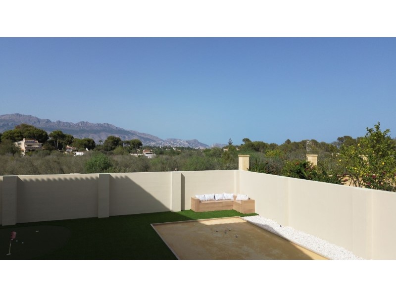 Pool area in villa for sale in Alfas del Pi