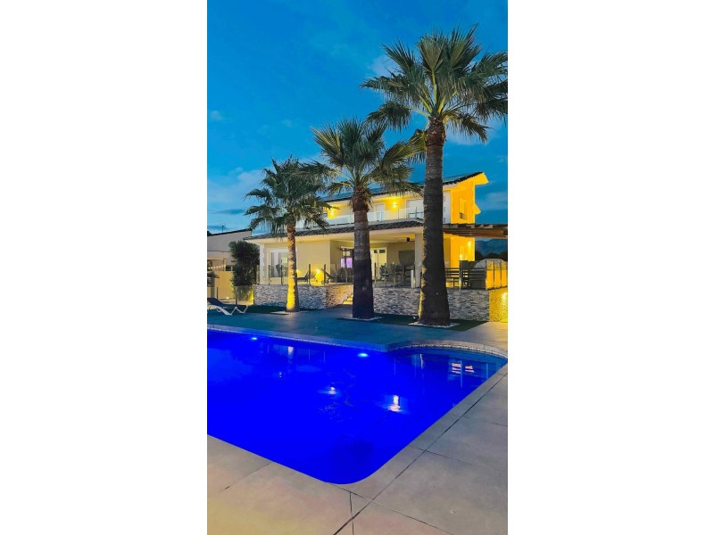 Terrace in villa for sale in Alfas del Pi