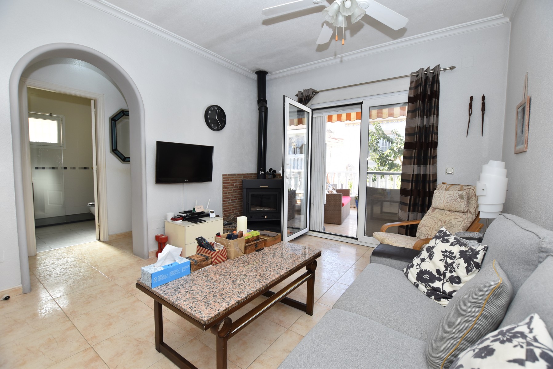 Bathroom in villa for sale in Algorfa