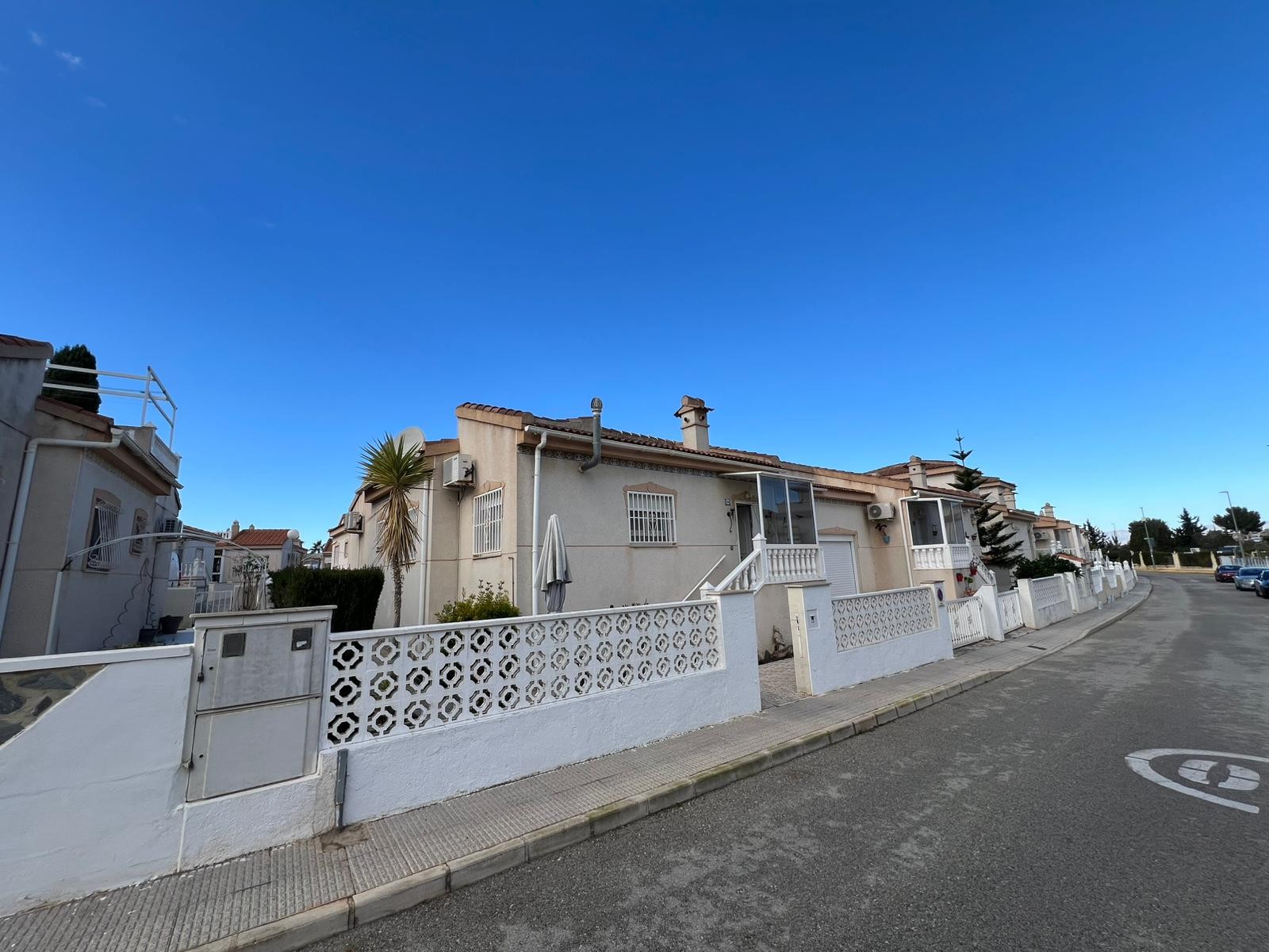Dining area in villa for sale in Algorfa