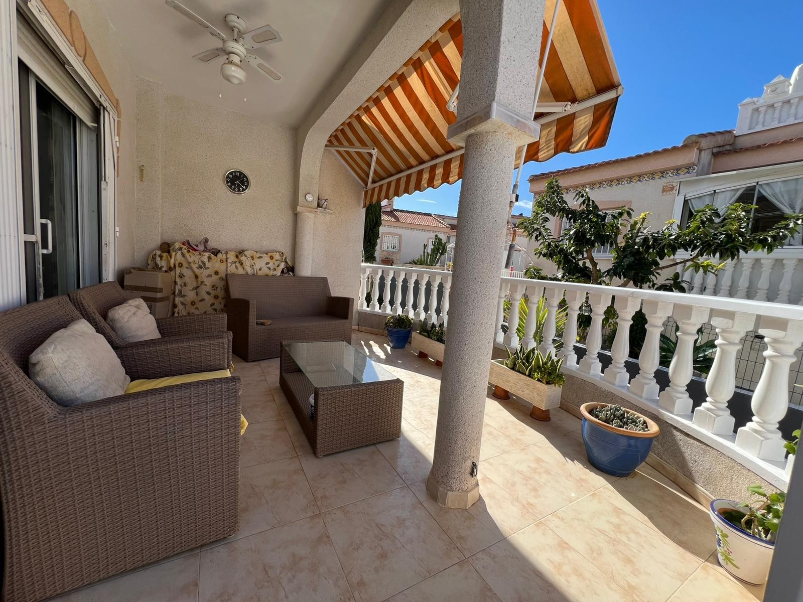 Pool area in villa for sale in Algorfa