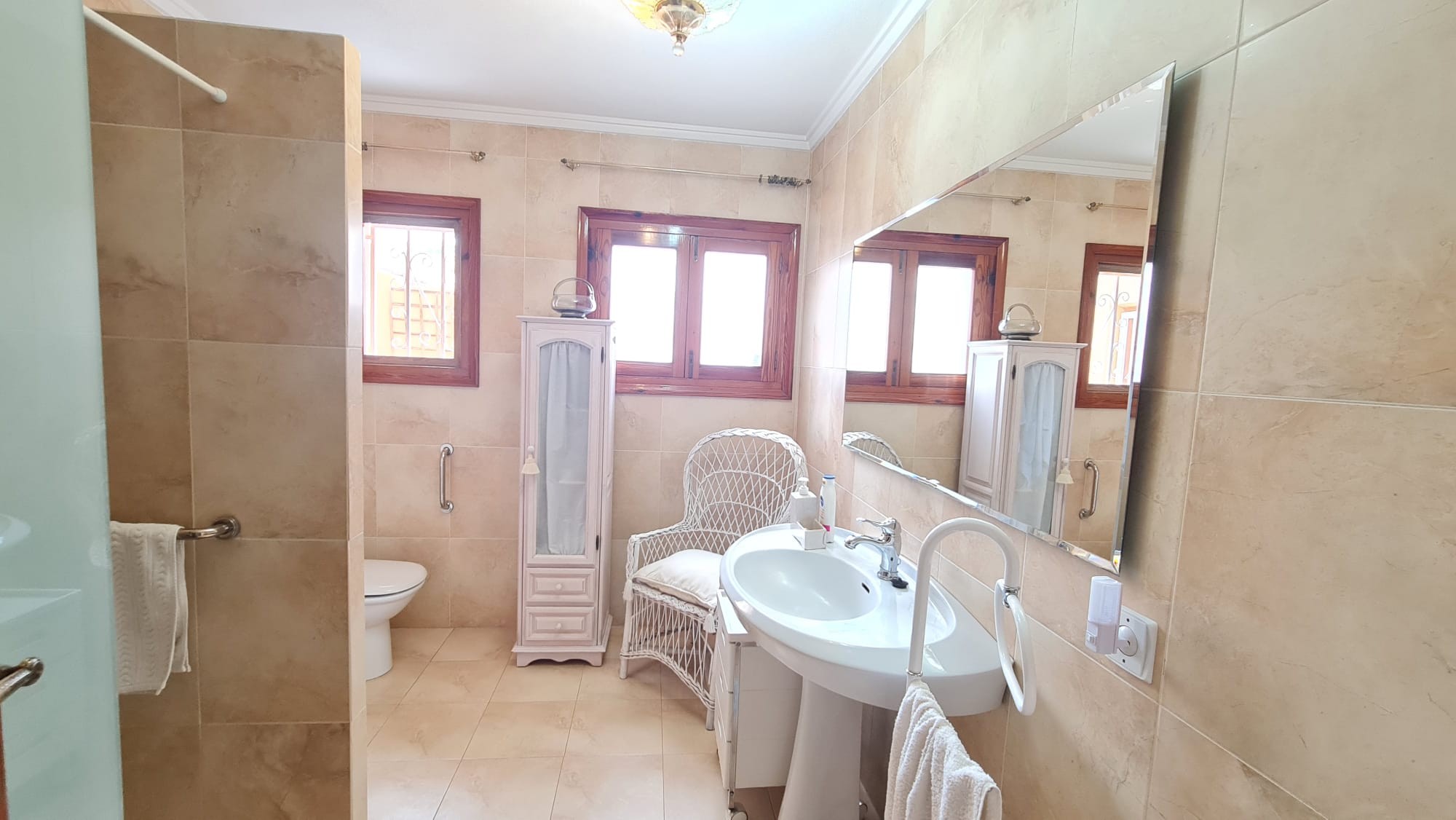 Kitchen in terraced for sale in Elda