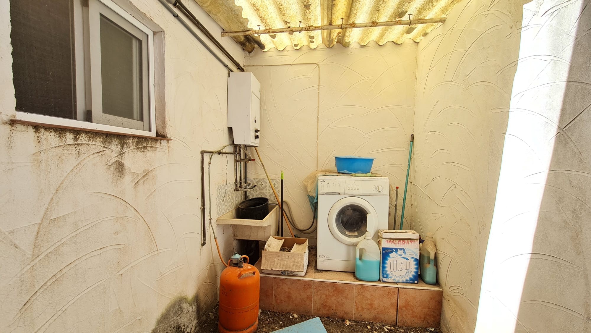 Bathroom in terraced for sale in Salinas
