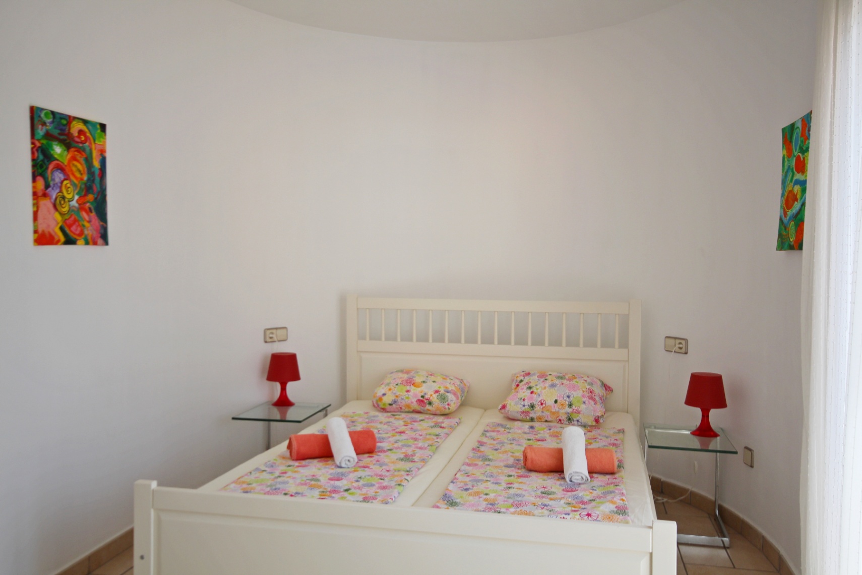 Master bedroom in villa for sale in javea