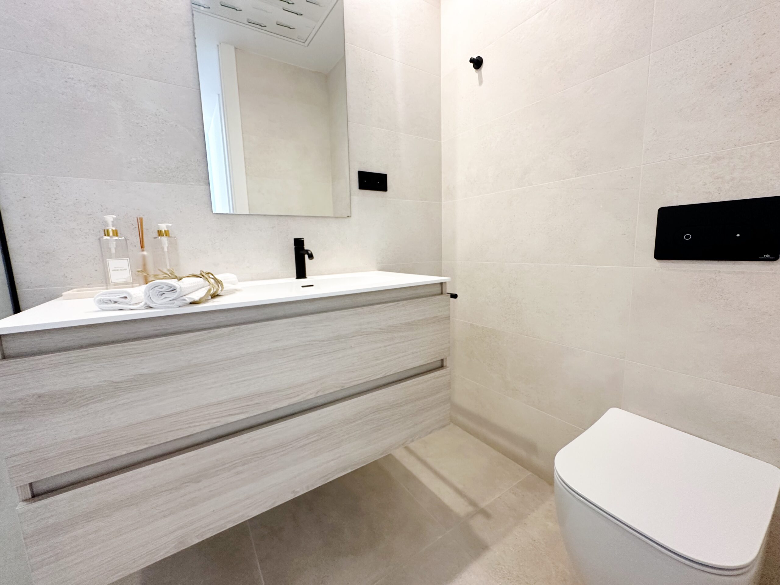 Master bedroom in villa for sale in Santa Rosalia Resort