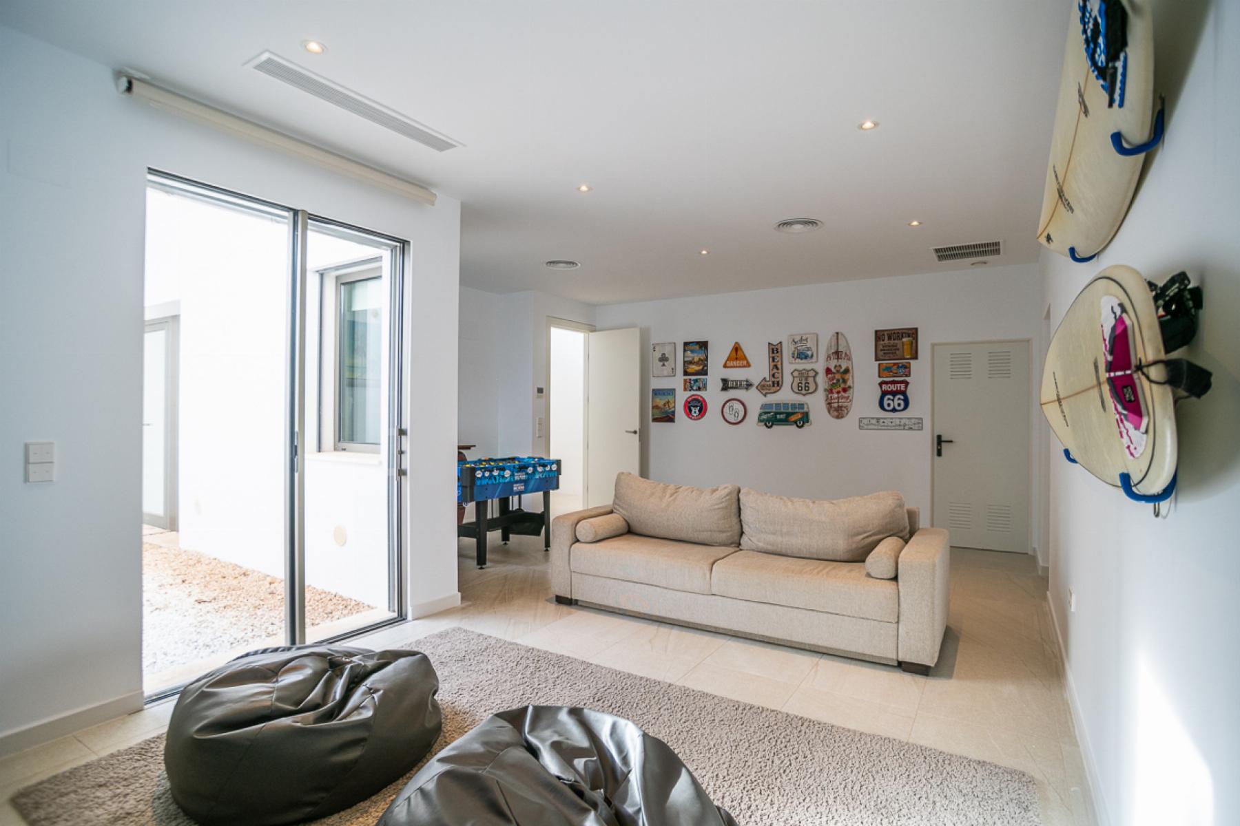 Garden in villa for sale in Orihuela Costa