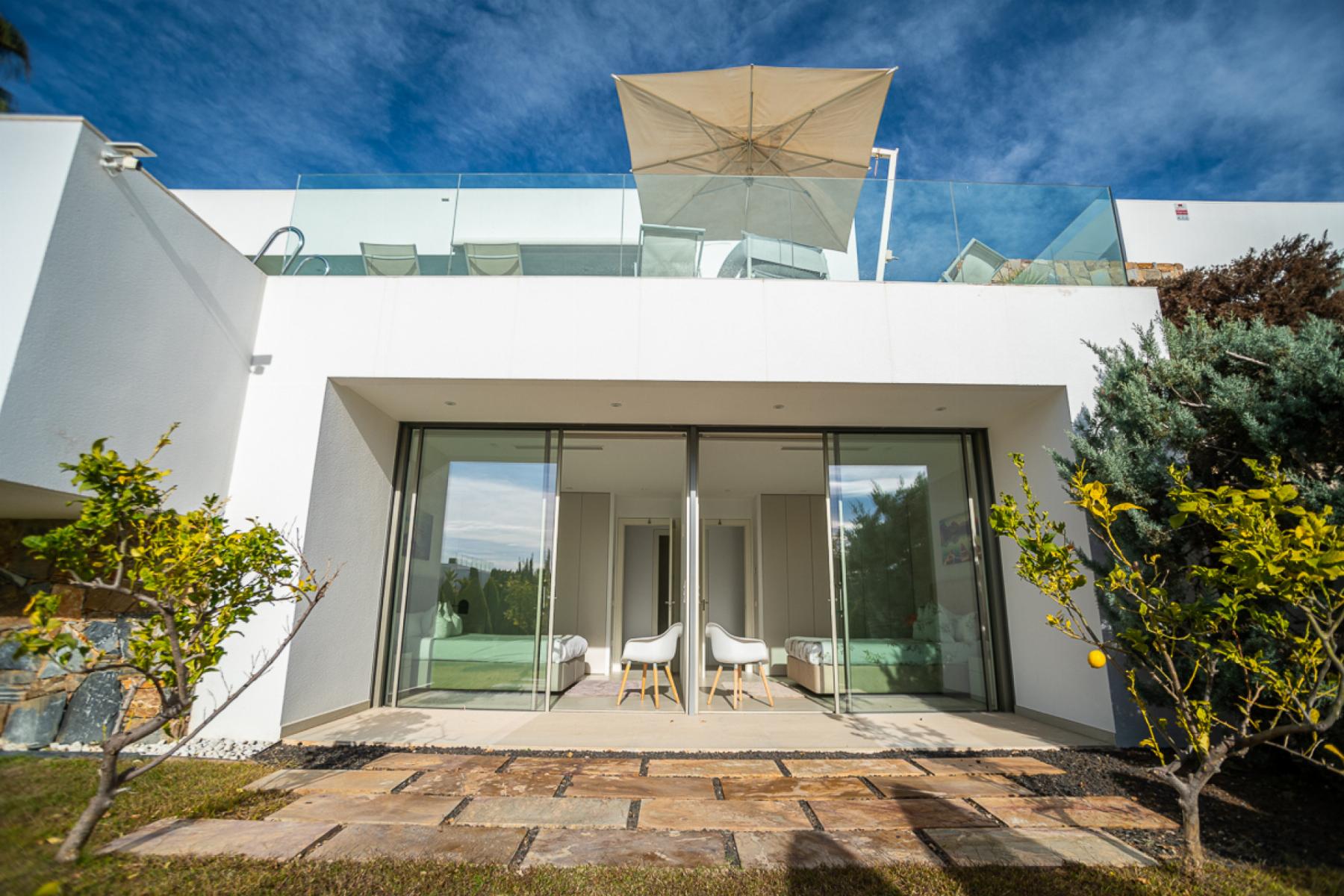 Bedroom in villa for sale in Orihuela Costa