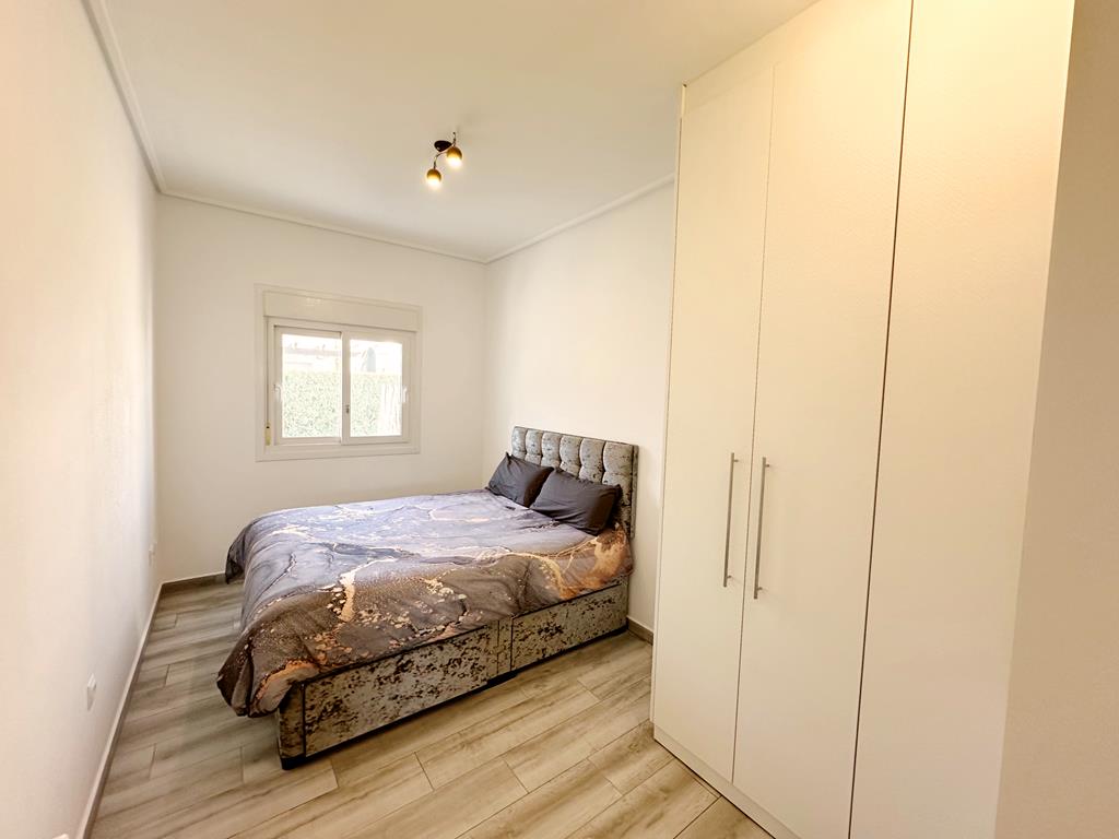 Garden in villa for sale in La Torre Golf Resort