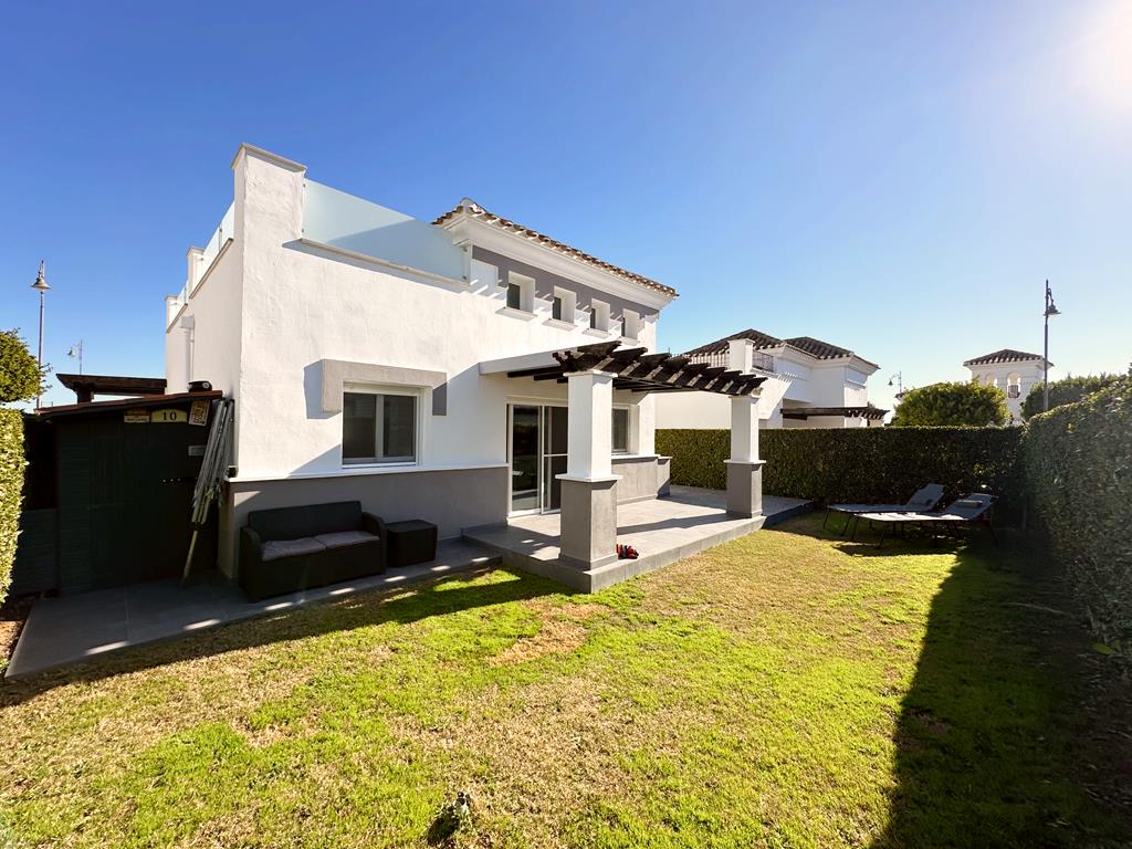Exterior view in villa for sale in La Torre Golf Resort