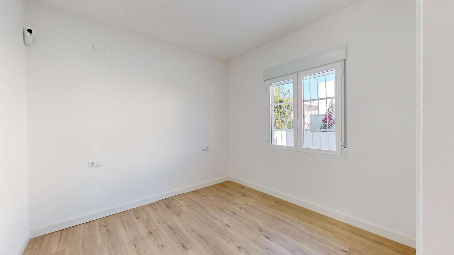 Garden in bungalow for sale in Orihuela