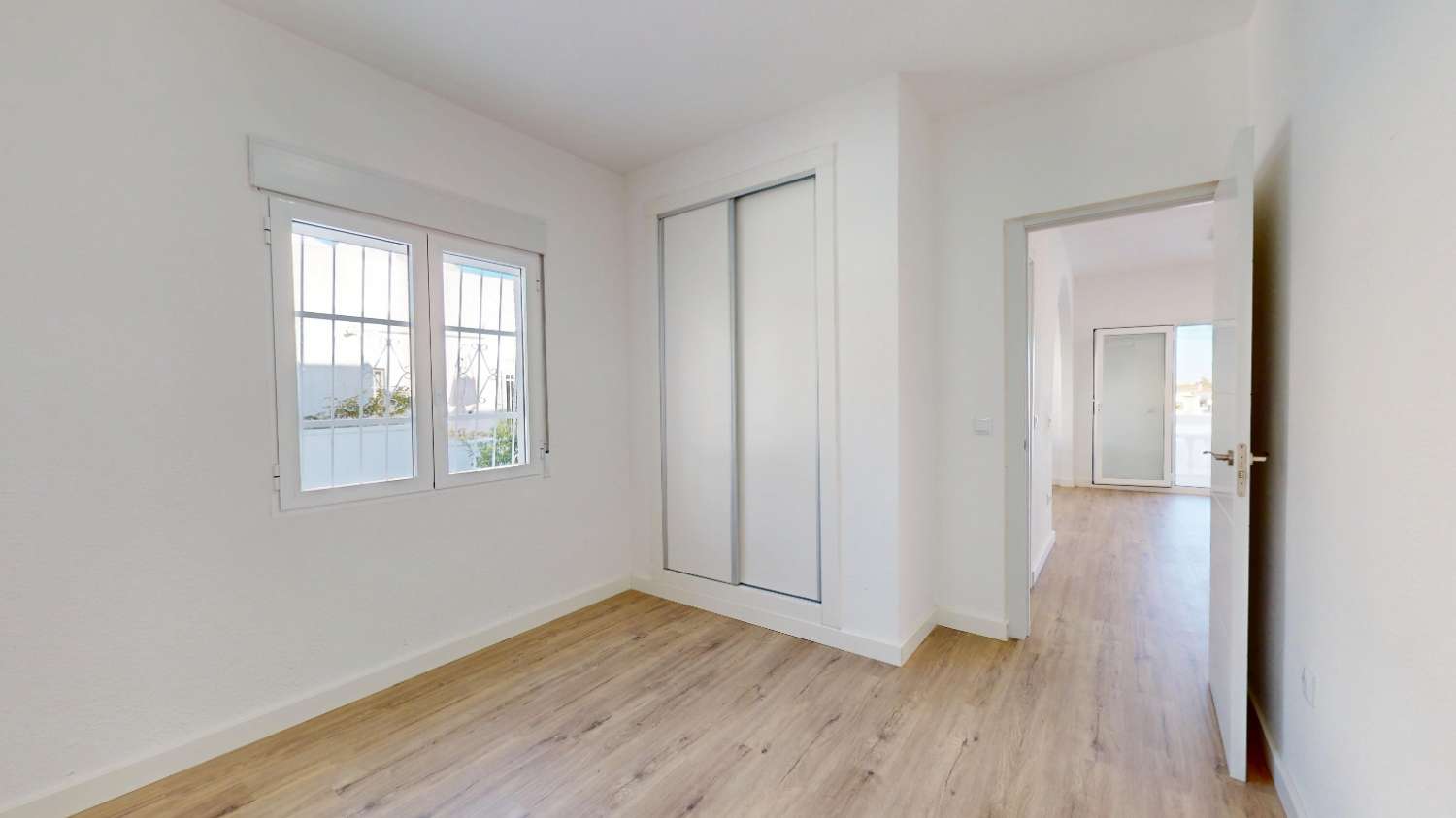 Dining area in bungalow for sale in Orihuela