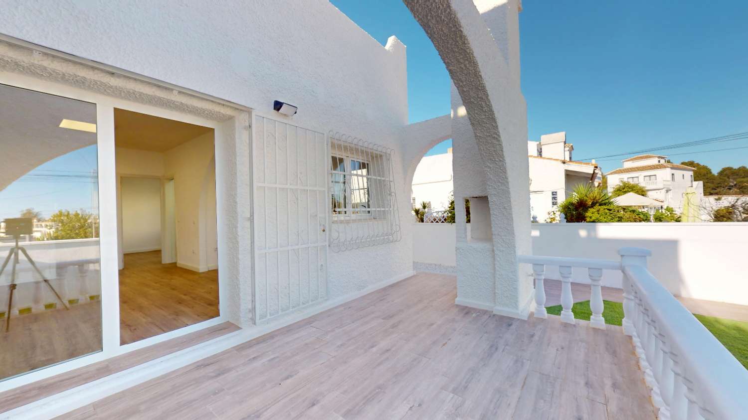 Master bedroom in bungalow for sale in Orihuela