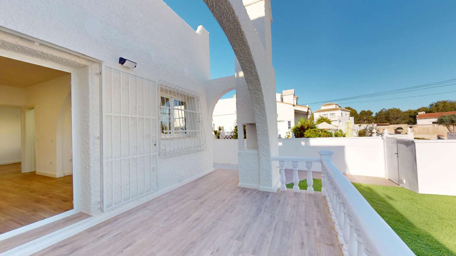 Bathroom in bungalow for sale in Orihuela