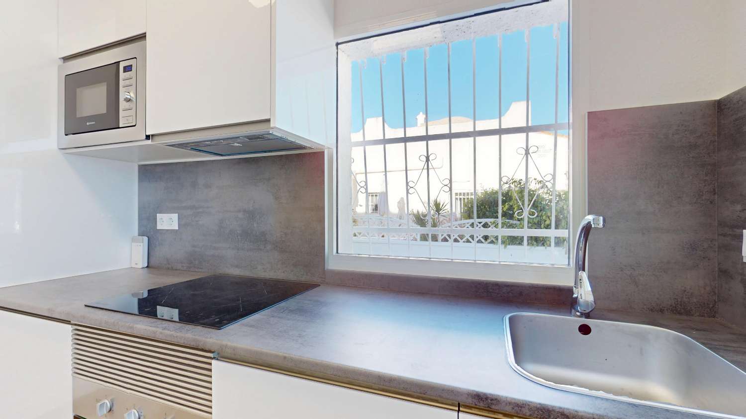 Garden in bungalow for sale in Orihuela