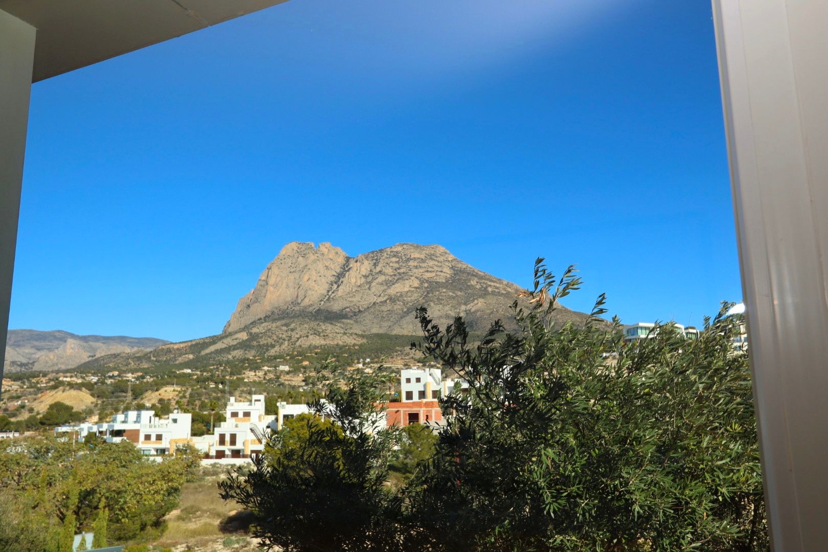 Garden in villa for sale in Finestrat
