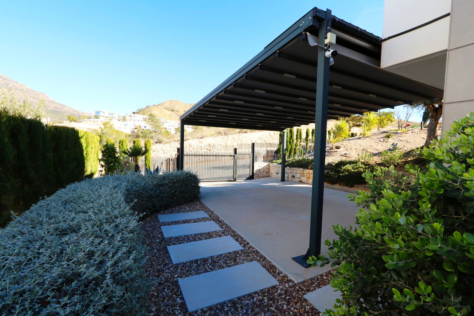 Kitchen in villa for sale in Finestrat