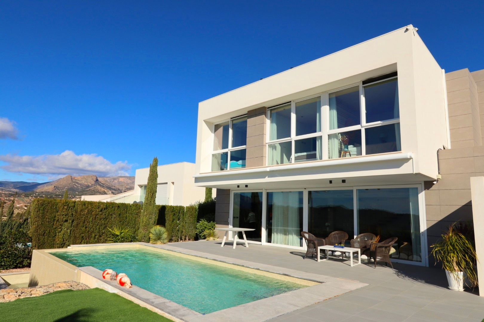 Bedroom in villa for sale in Finestrat