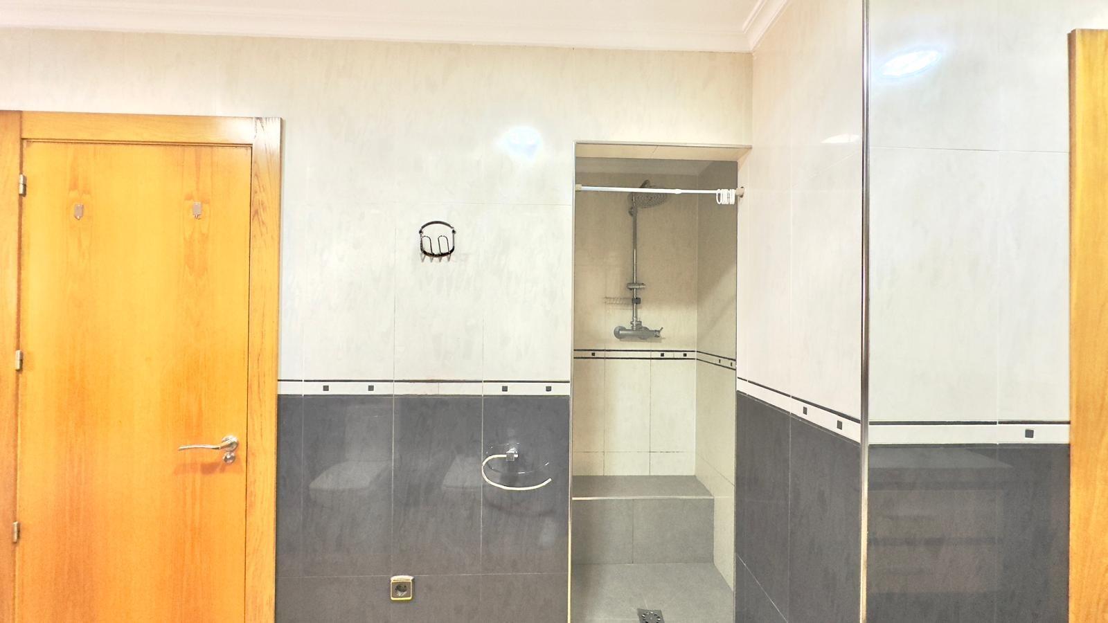Kitchen in apartment for sale in Torrevieja