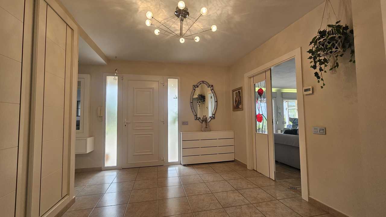 Dining area in villa for sale in Torremendo
