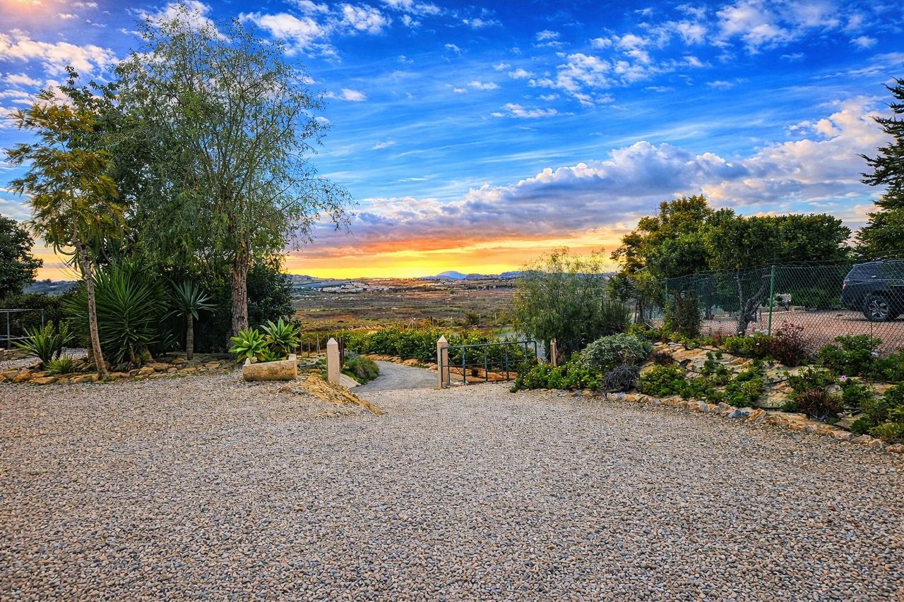 Terrace in villa for sale in Torremendo