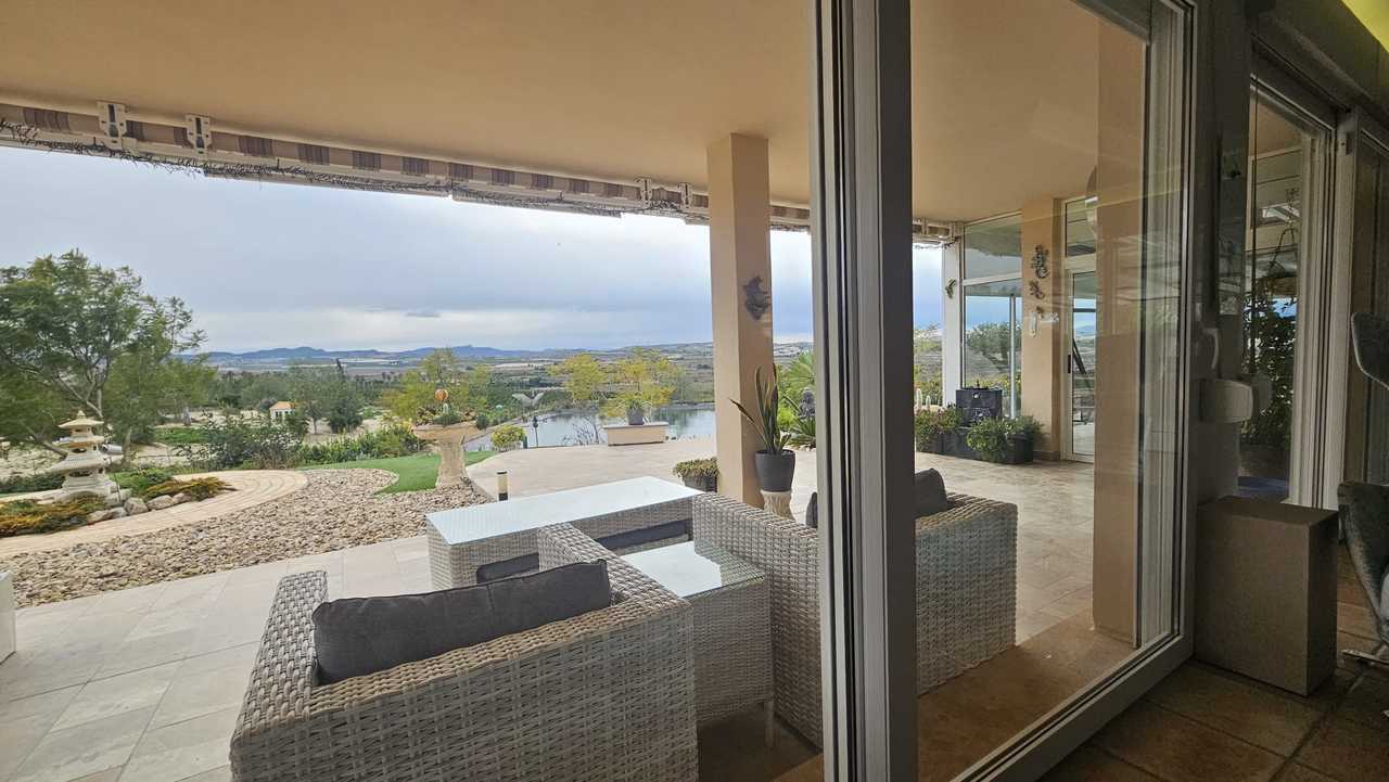 Dining area in villa for sale in Torremendo