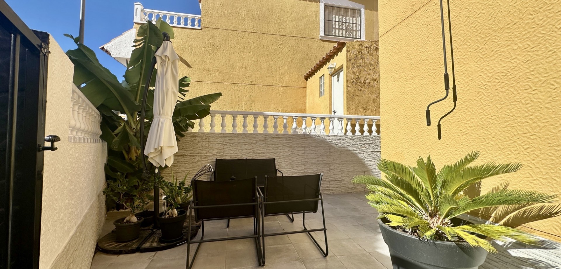 Garden in terraced for sale in Orihuela Costa