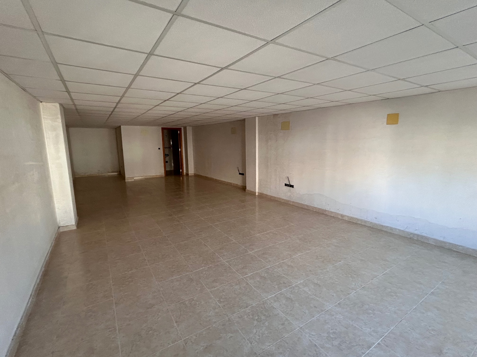 Bedroom in commercial for sale in Jacarilla
