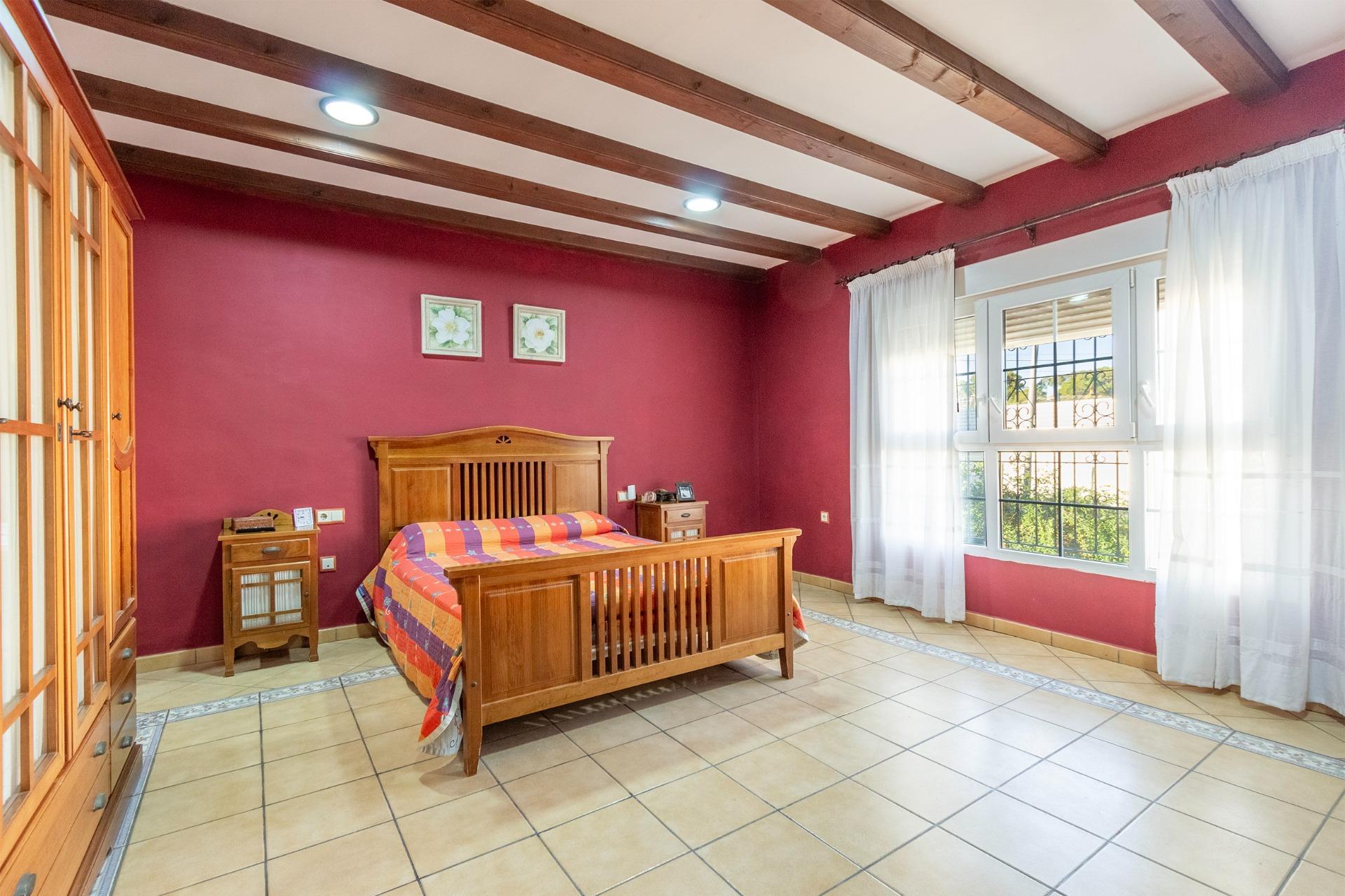 Bathroom in villa for sale in Torrevieja