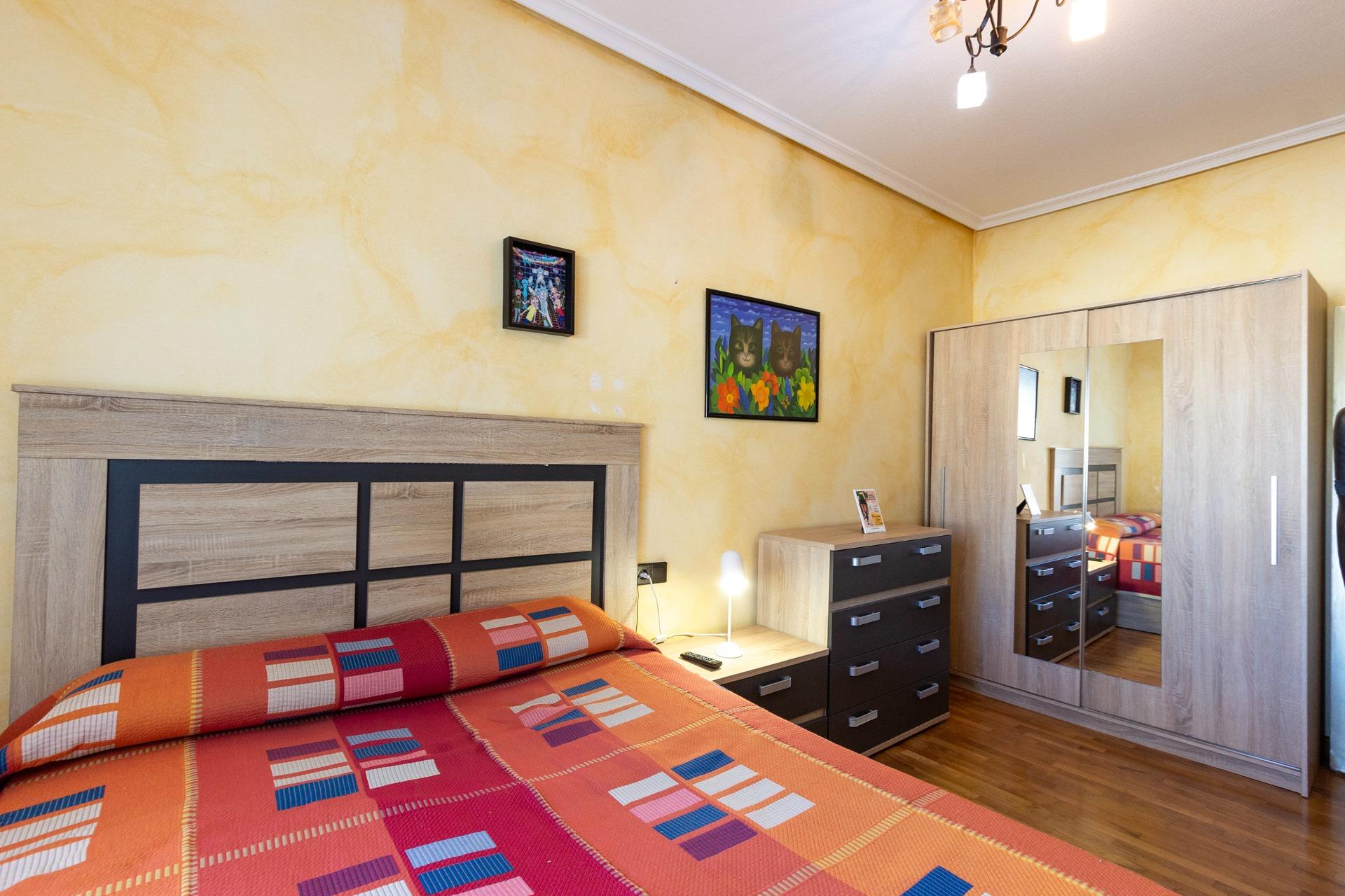 Bathroom in villa for sale in Torrevieja