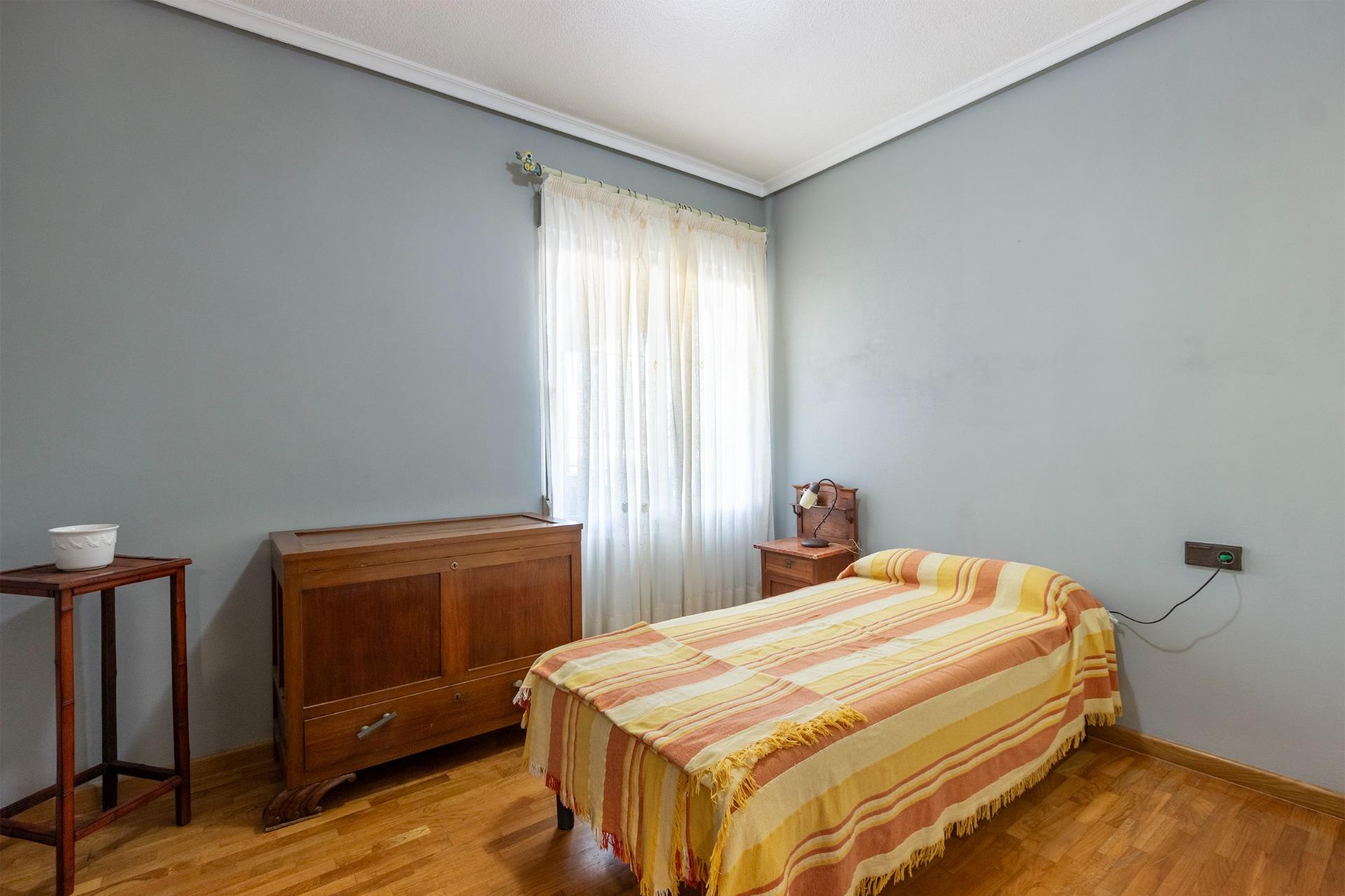 Terrace in villa for sale in Torrevieja