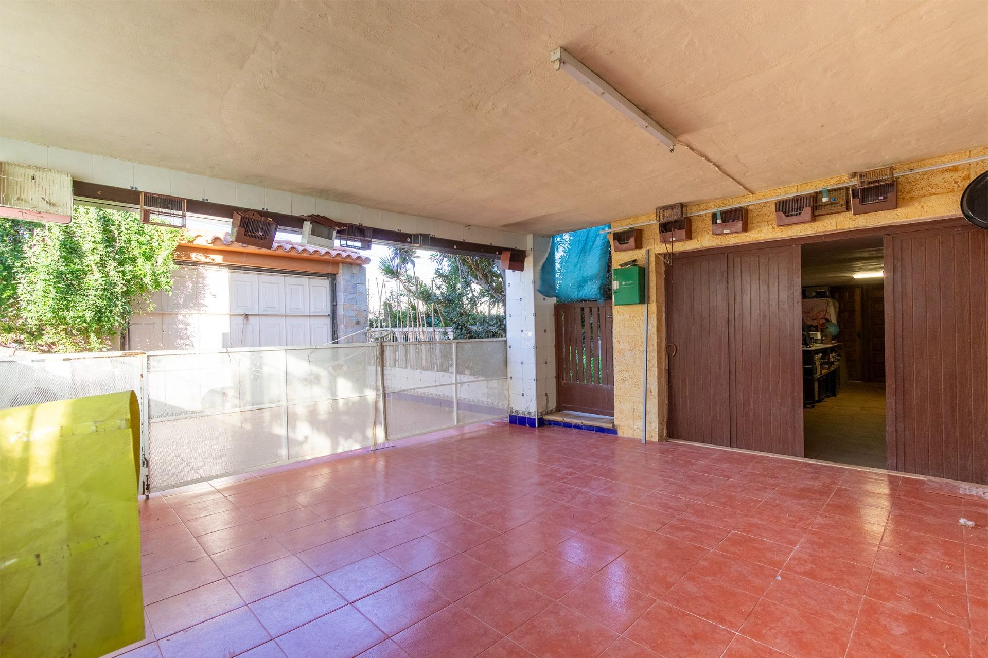 Pool area in villa for sale in Torrevieja