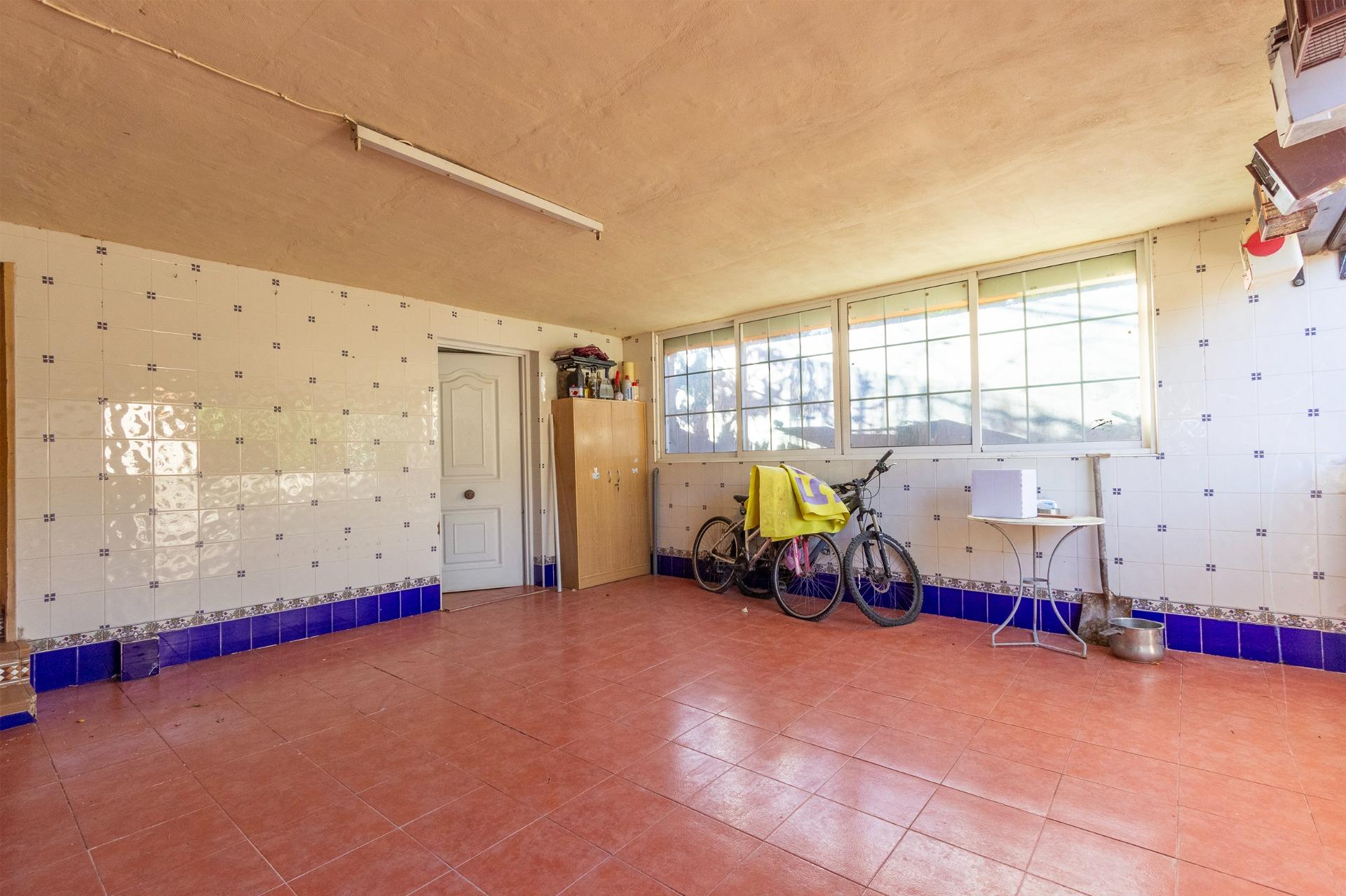 Bedroom in villa for sale in Torrevieja