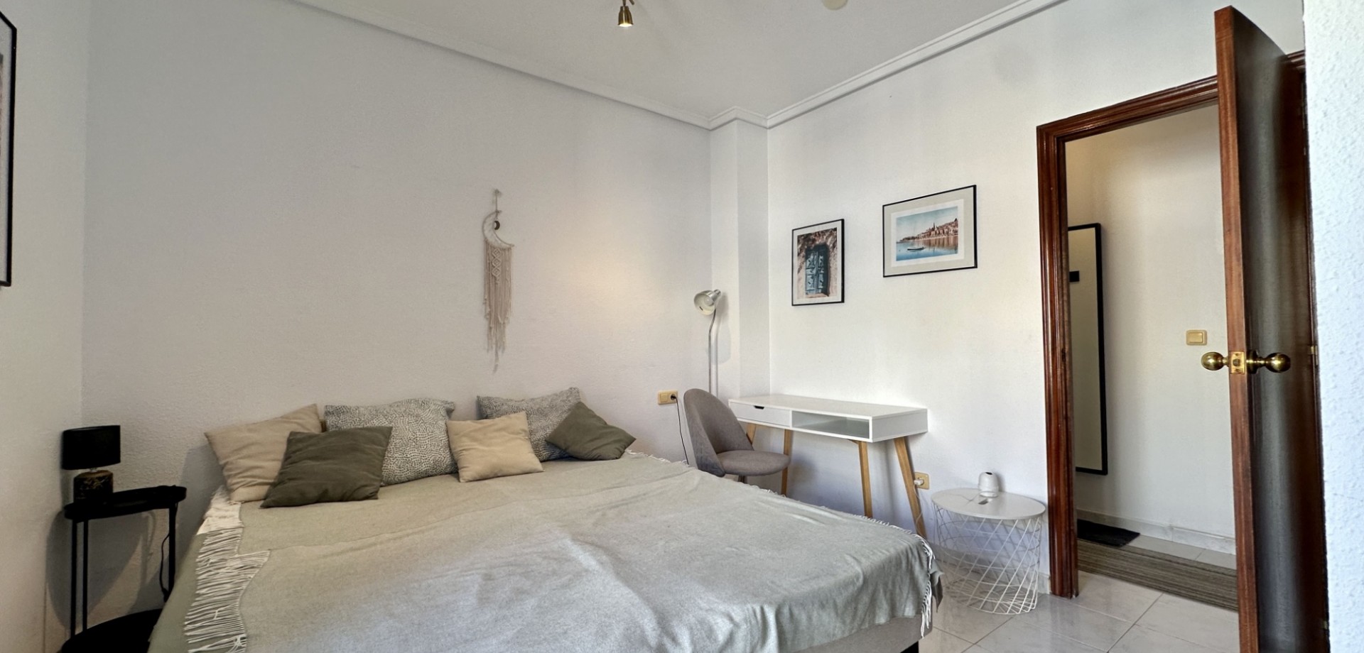 Pool area in apartment for sale in Torrevieja