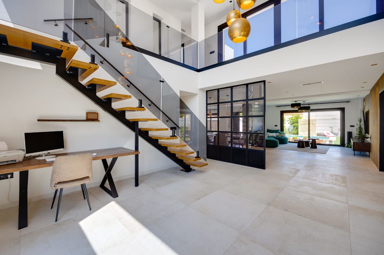 Living room in villa for sale in Torrevieja