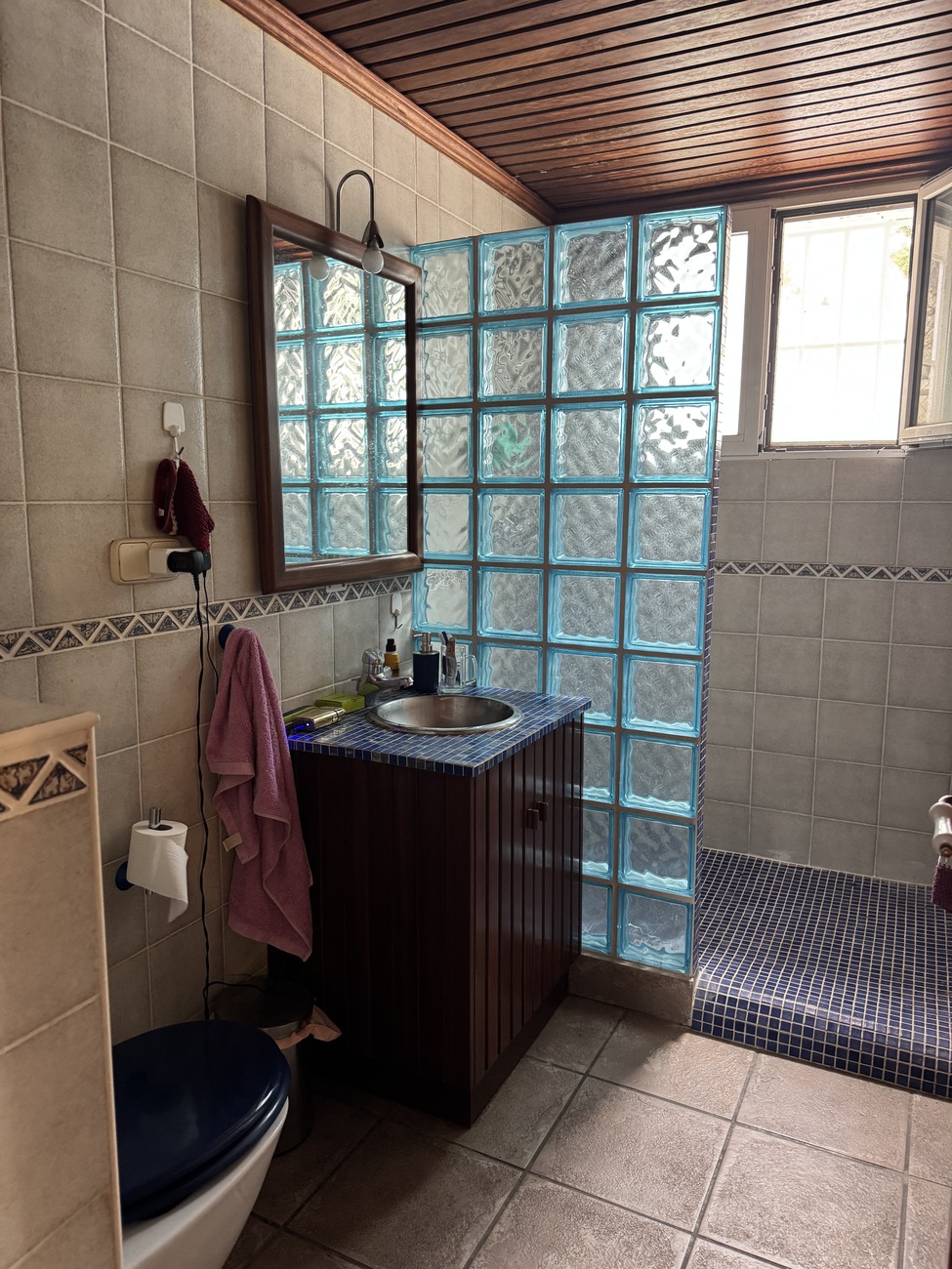 Terrace in villa for sale in Tarbena