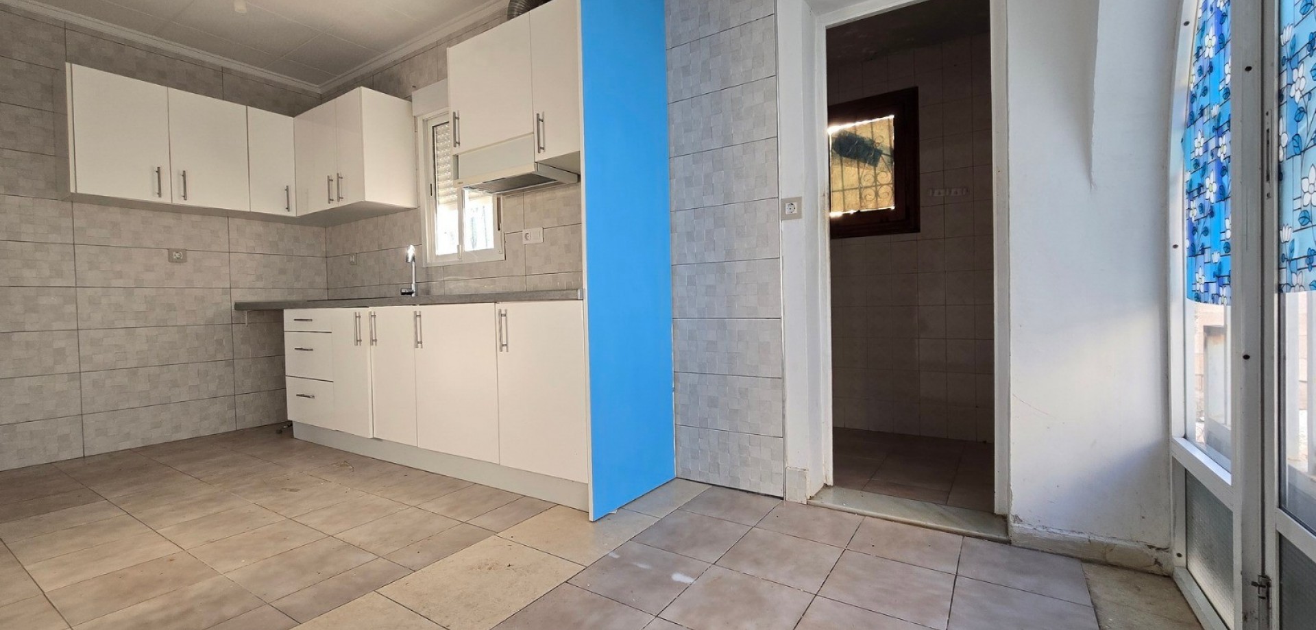 Kitchen in villa for sale in Torrevieja