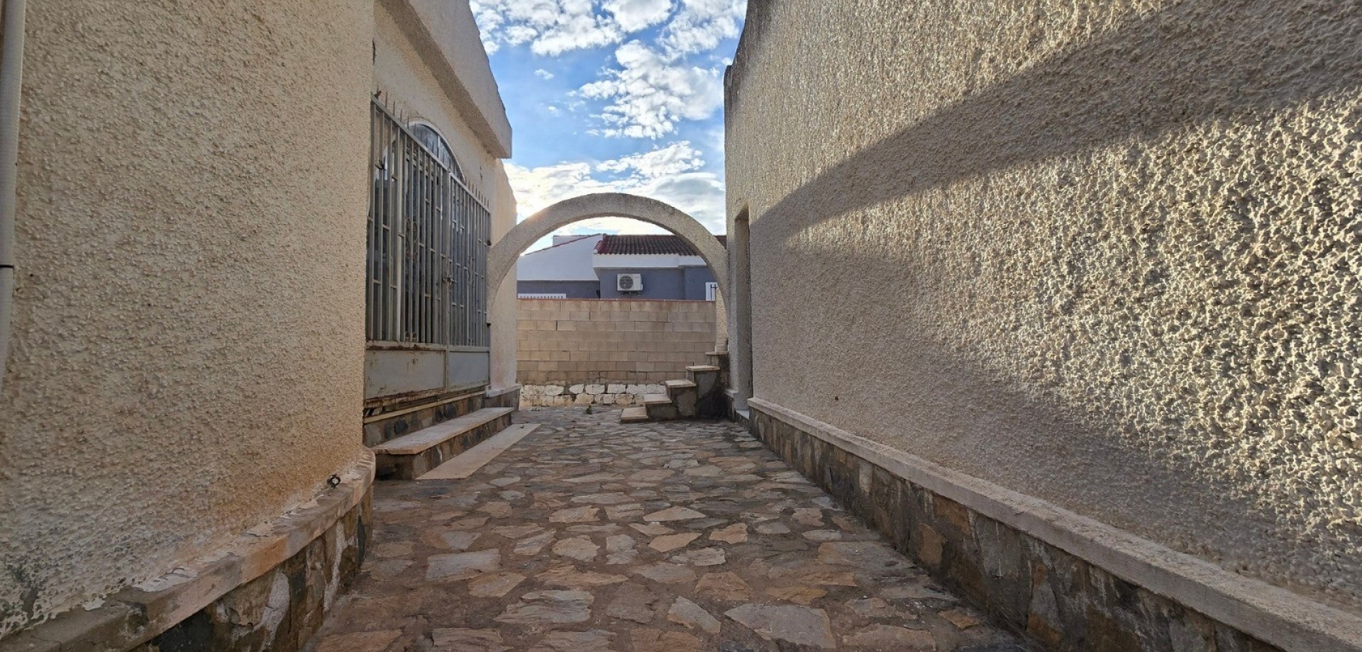 Exterior view in villa for sale in Torrevieja