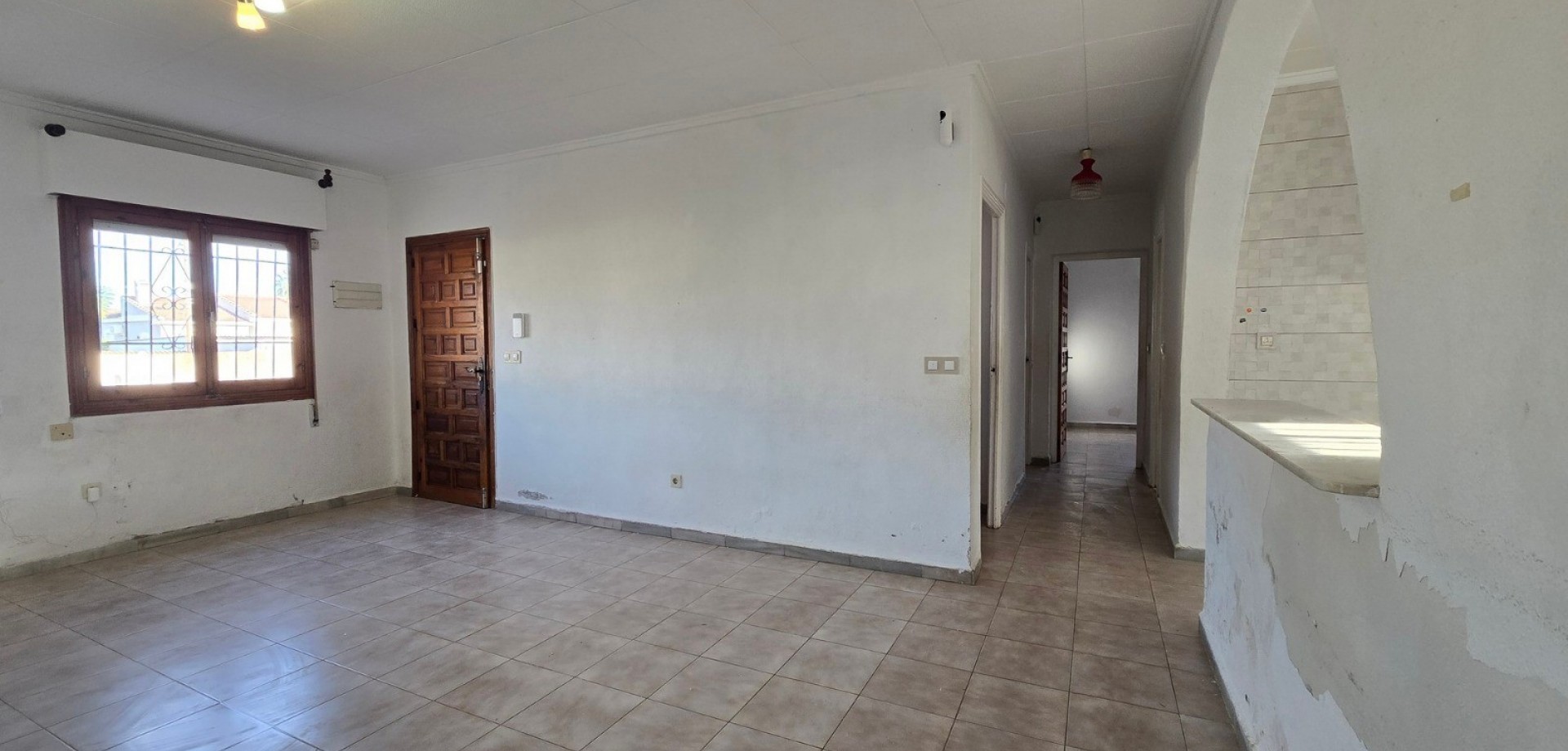 Bedroom in villa for sale in Torrevieja